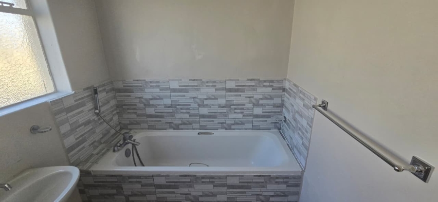 2 Bedroom Property for Sale in Belhar Western Cape
